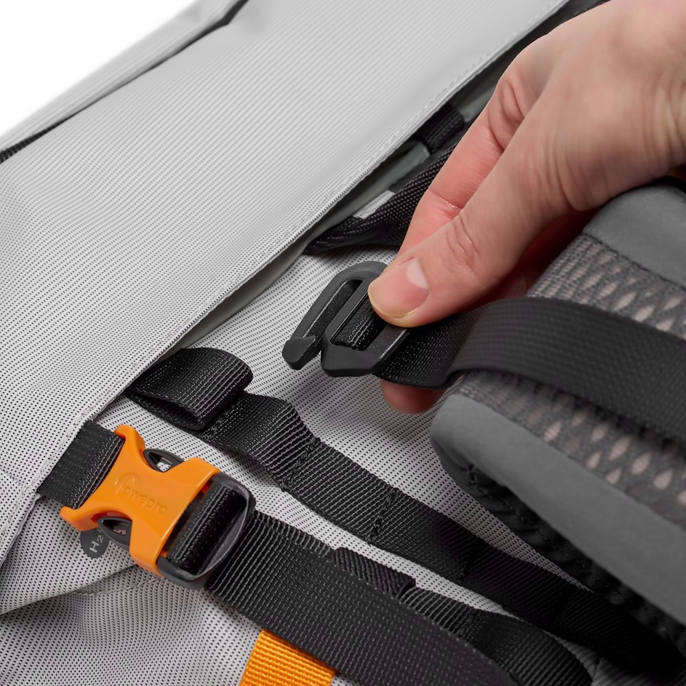 Lowepro PhotoSport PRO 70L AW III (M-L) grey